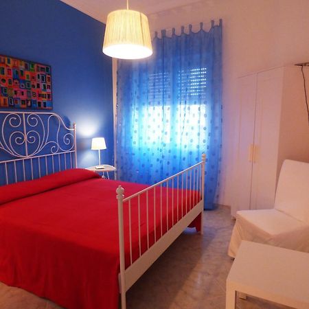 Bed and breakfast La Darsena Di Fiumicino Extérieur photo