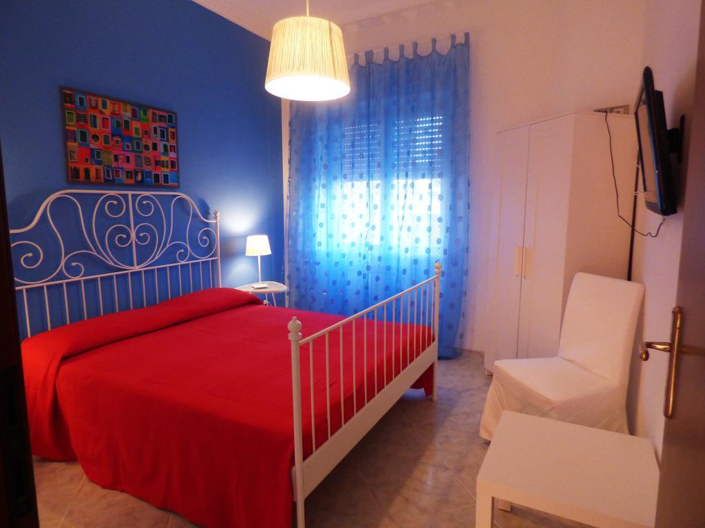 Bed and breakfast La Darsena Di Fiumicino Extérieur photo
